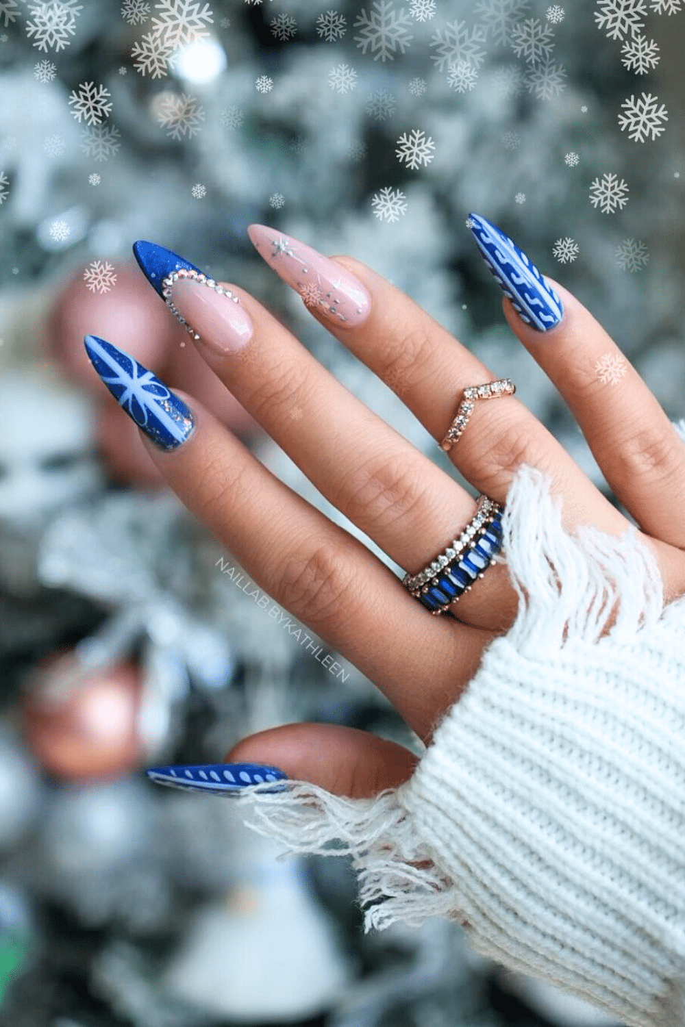 Clean Visual Idea Clean Visual Idea — Christmas Nail Trends 2026