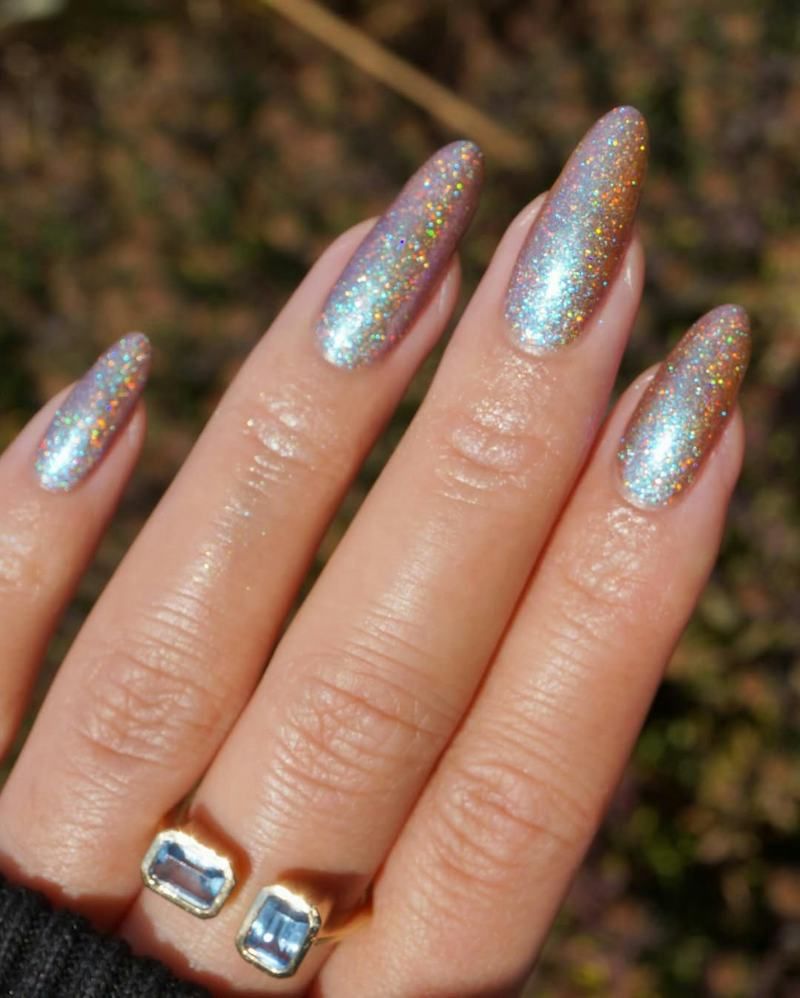 Pale Gold Holographic Glitter Cat-Eye Stiletto Nails — New Years Acrylic Nails 2027