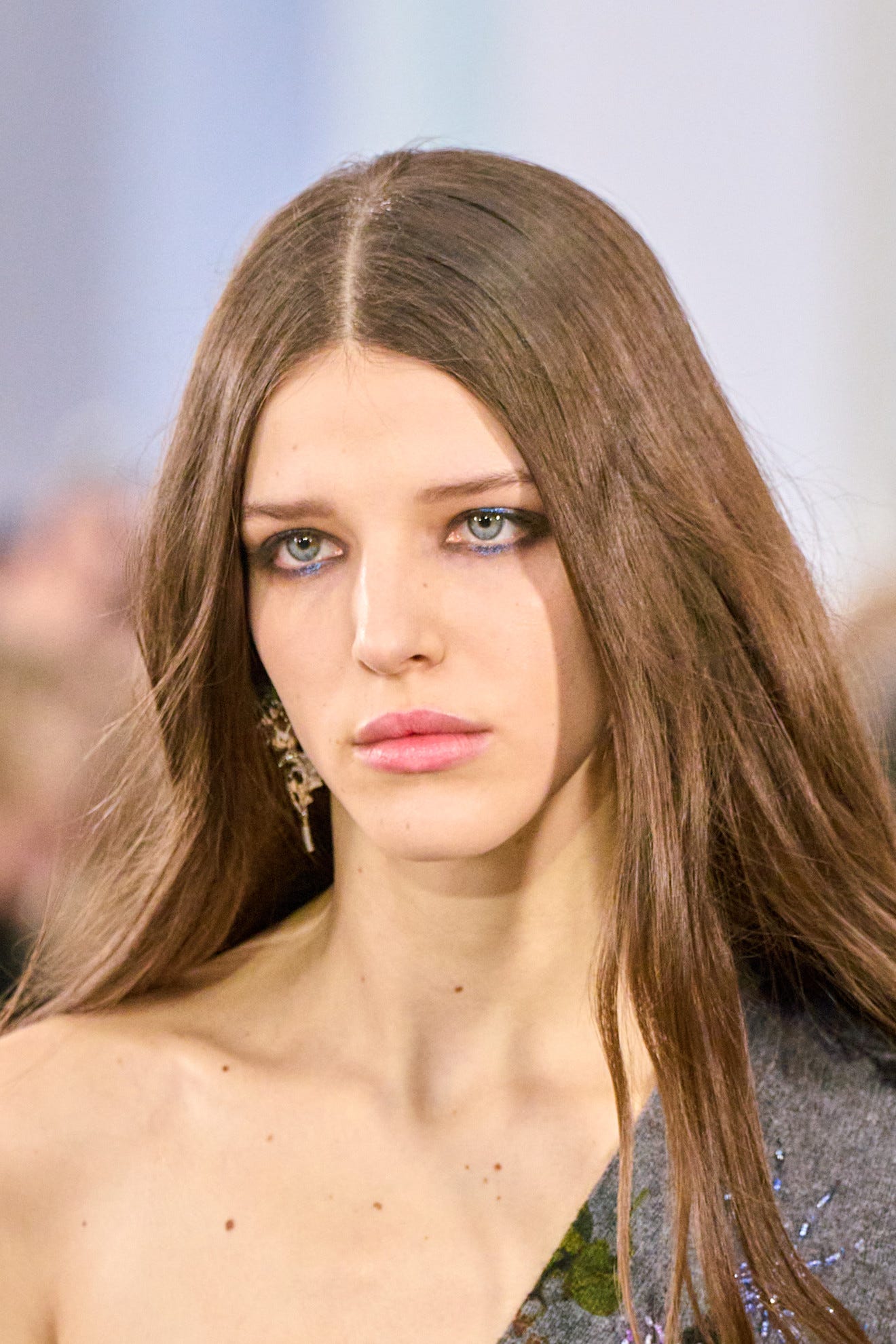 Medium Brown With Subtle Blonde Highlights Medium Brown With Subtle Blonde Highlights — Winter Hair Colors