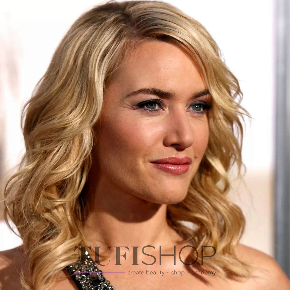 Wavy Blonde Shoulder Length Style — Winter Hairstyles for Women Over 40