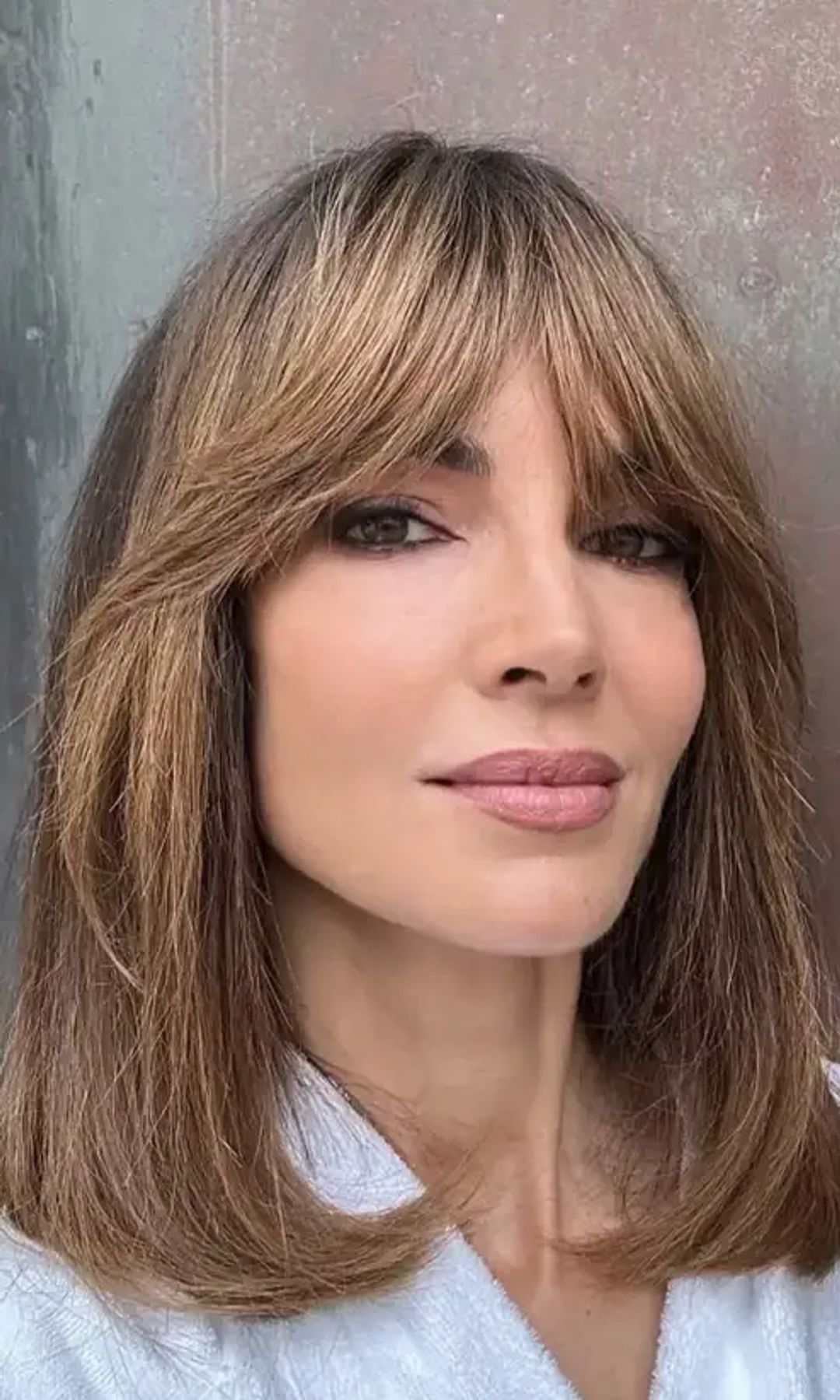 Dark Brown Lob With Subtle Highlights & Curtain Bangs Dark Brown Lob With Subtle Highlights & Curtain Bangs — Winter Haircuts with Bangs