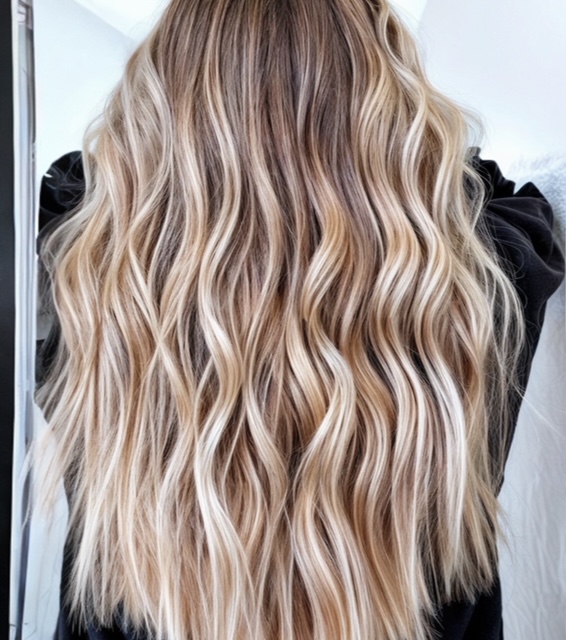 Prominent Blonde Highlights on Dark Brown Prominent Blonde Highlights on Dark Brown — Reverse Balayage