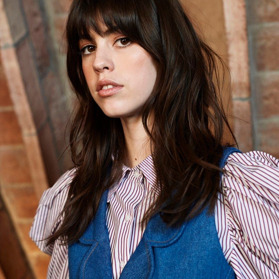 Sleek Dark Brown Blunt Bob With Blunt Bangs — Winter Hairstyles with Bangs