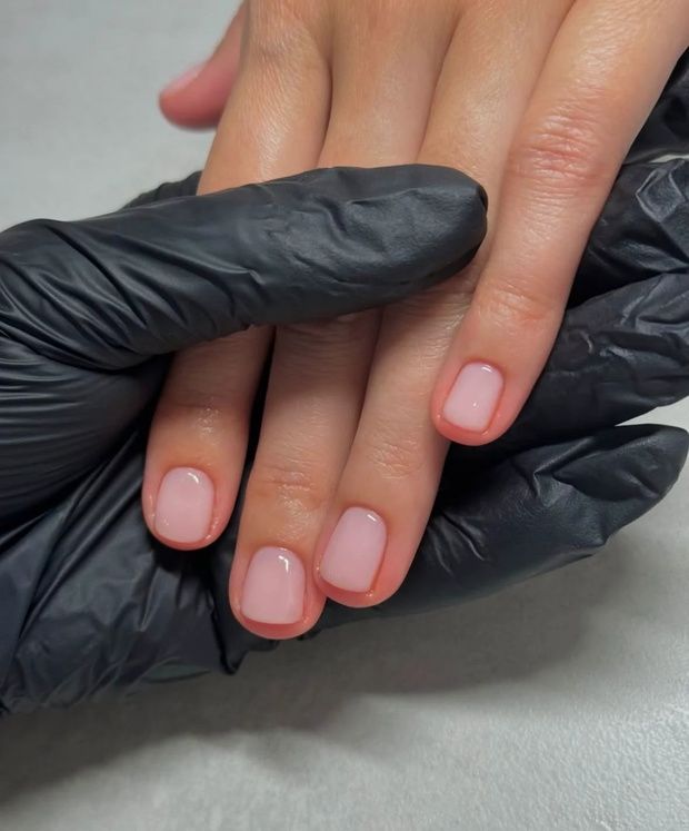 Sheer Pale Pink Glossy Nails Sheer Pale Pink Glossy Nails — Short Winter Round Nails