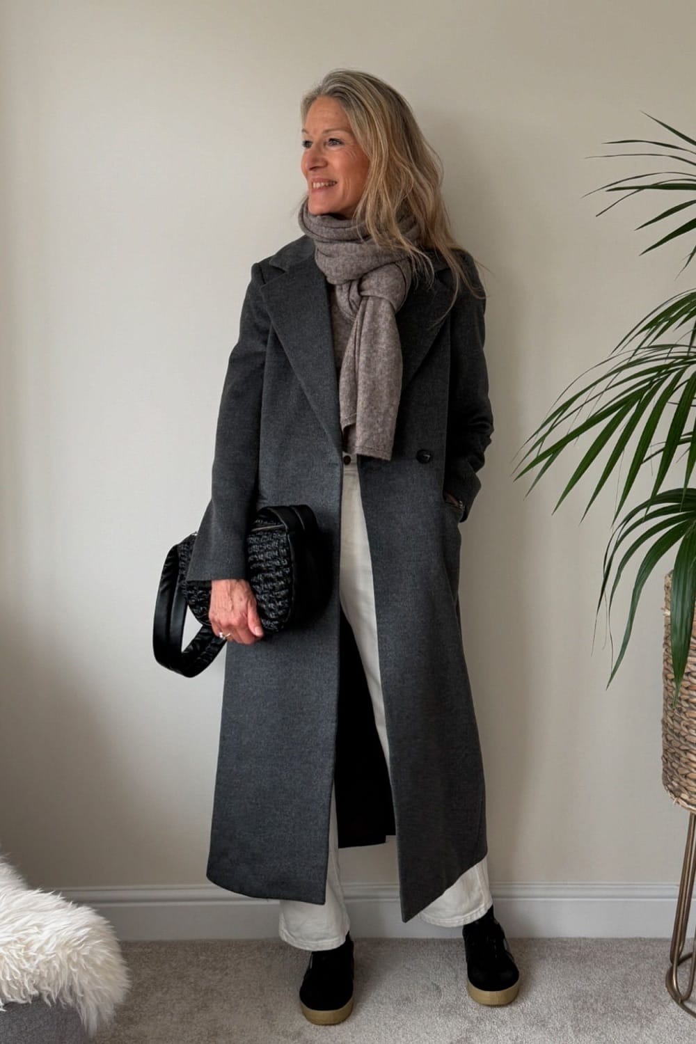 Fine Grey Wavy Long Bob Fine Grey Wavy Long Bob — Winter Haircuts for Women Over 60
