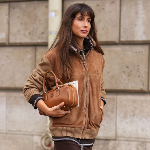 Medium Brown With Subtle Blonde Highlights Medium Brown With Subtle Blonde Highlights — Winter Brown Hair Colors