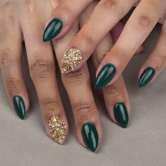 Deep Emerald Green Visual Idea Deep Emerald Green Visual Idea — New Years Stiletto Nails 2027