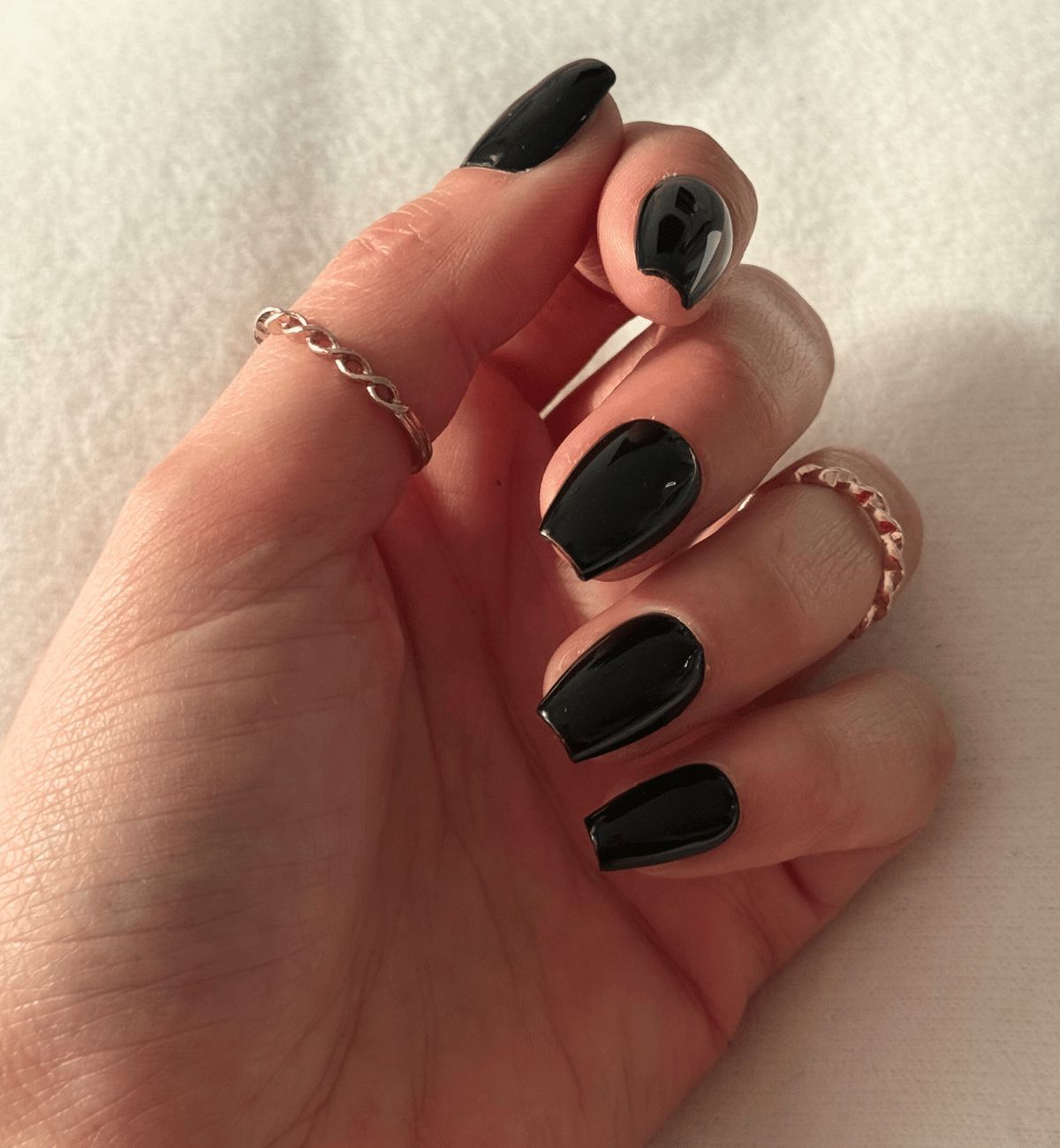 Solid Color Visual Idea Solid Color Visual Idea — Short Winter Coffin Nails