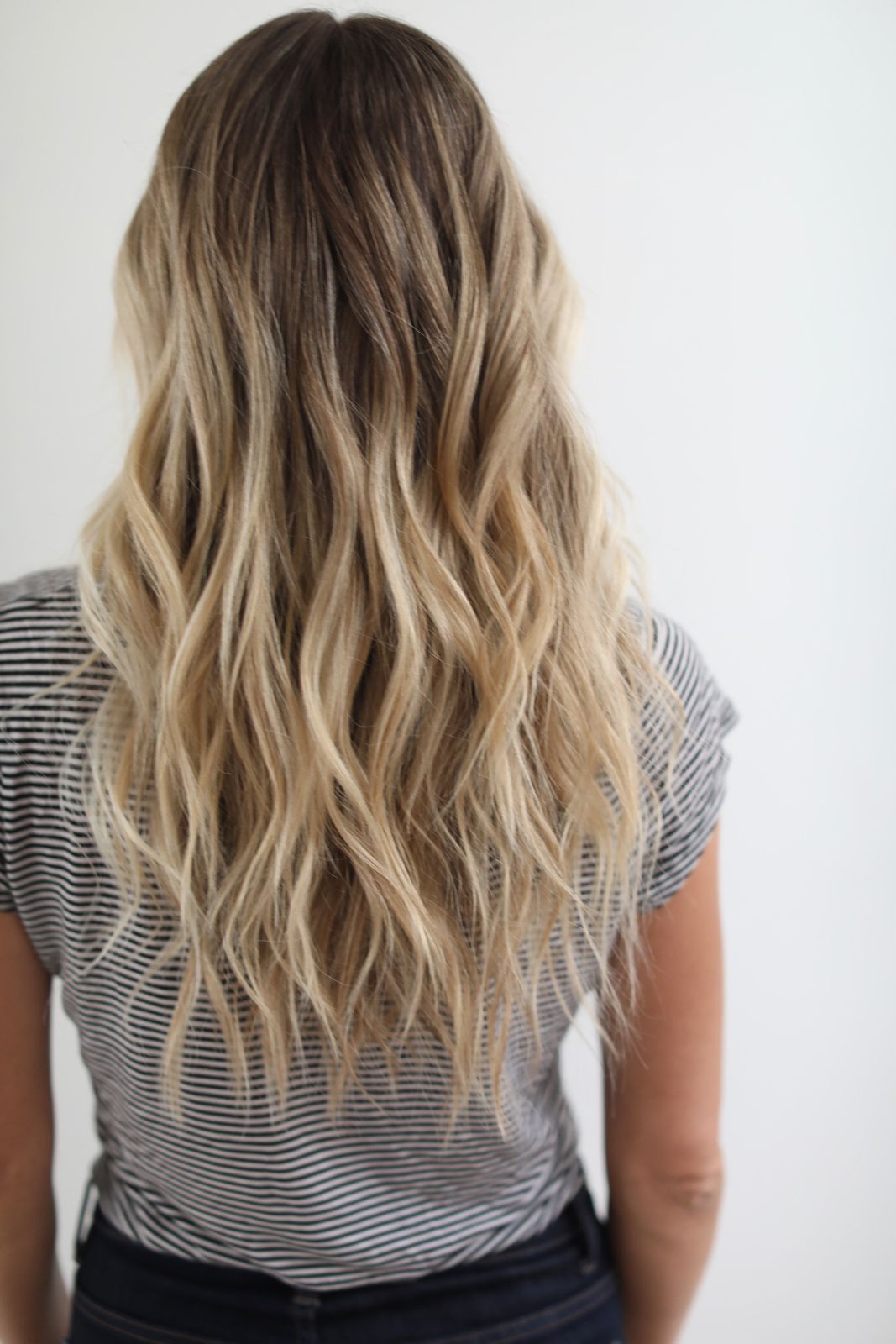 Visual Idea — The Hair Is Styled In Loose Waves — Winter Highlights
