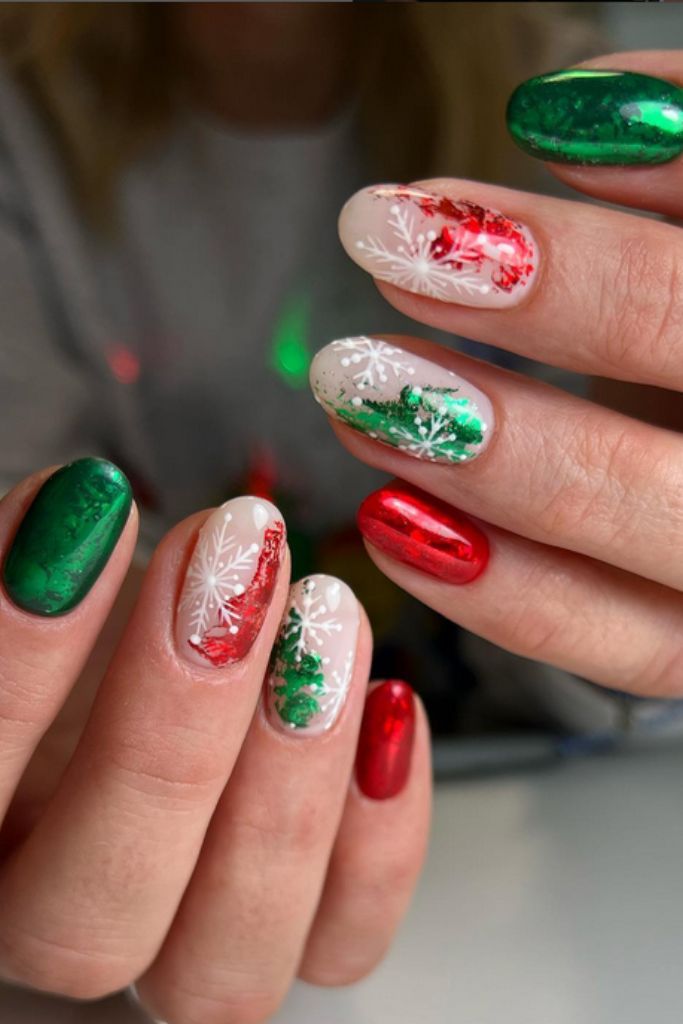 Metallic Red and Green Foil Accent Nails Metallic Red and Green Foil Accent Nails — Red and Green Christmas Nails 2026