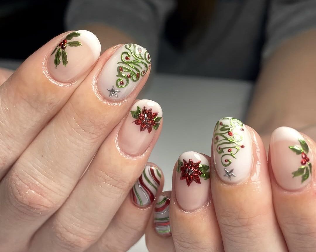 Christmas Visual Idea Christmas Visual Idea — Short Christmas Nails 2026