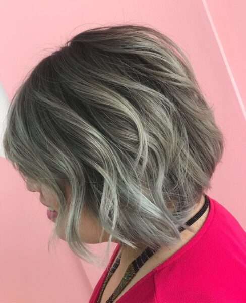 Medium Brown Bob with Blunt Bangs and Highlights Medium Brown Bob with Blunt Bangs and Highlights — Winter Haircuts for Round Faces