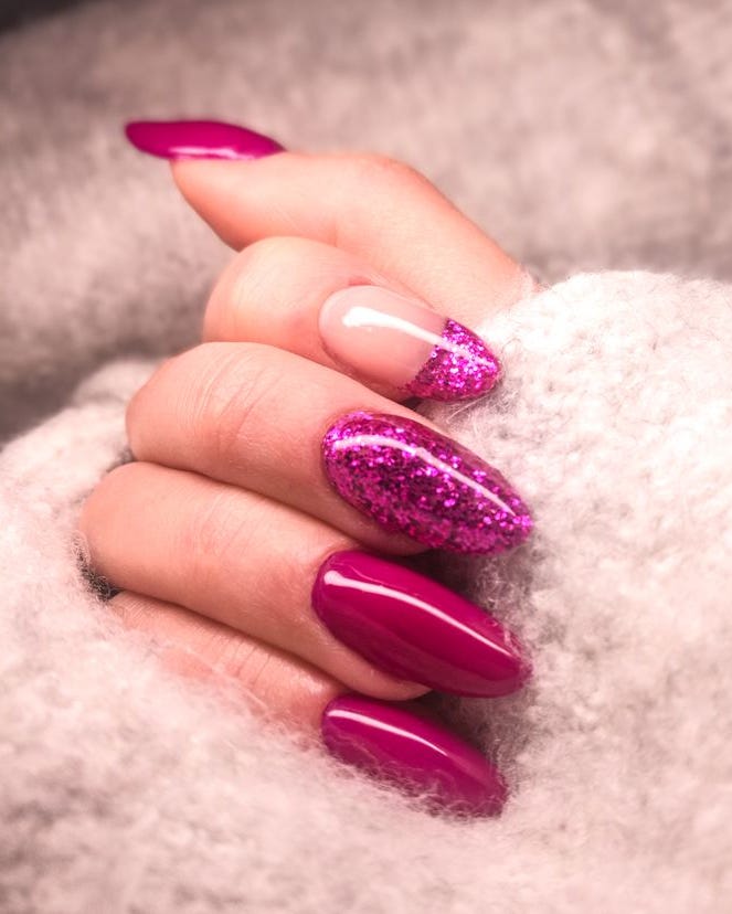 Medium Almond Bright Pink Glitter Ombré Nails Medium Almond Bright Pink Glitter Ombré Nails — New Years Eve Nails 2027