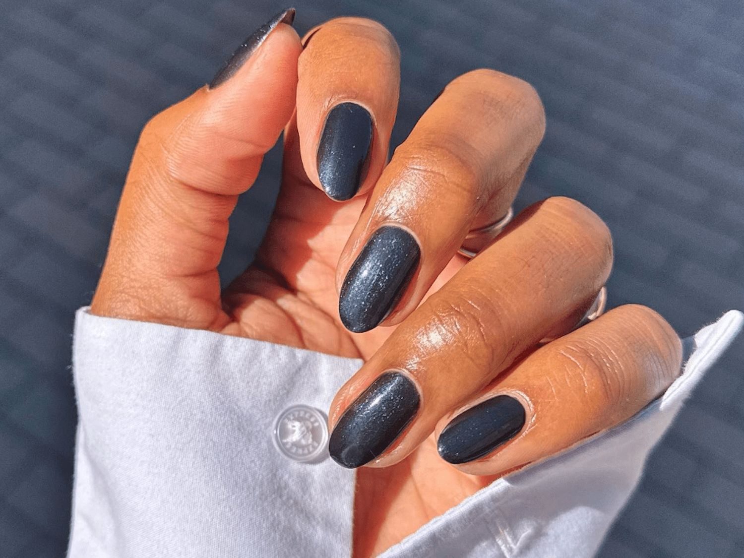 Muted Shimmer Dark Grey Oval Nails — Winter Nails for Teens