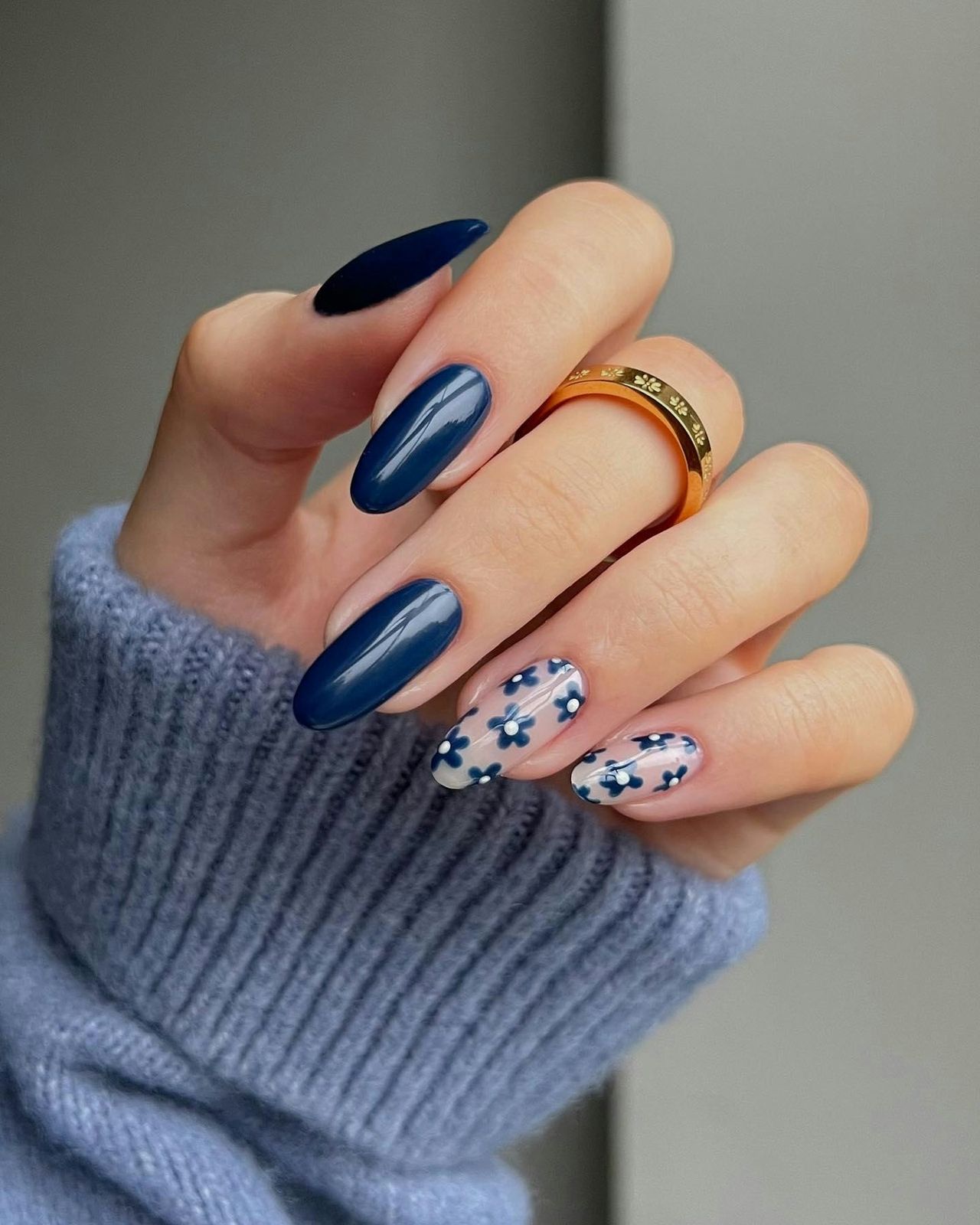 Deep Navy Floral Decal Long Stiletto Nails Deep Navy Floral Decal Long Stiletto Nails — Winter Date Night Nails