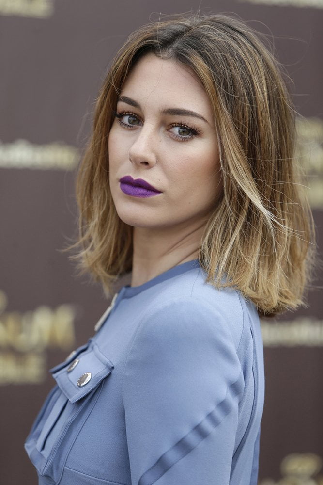 Ombre Bob With Tousled Ends Ombre Bob With Tousled Ends — Winter Haircuts for Women