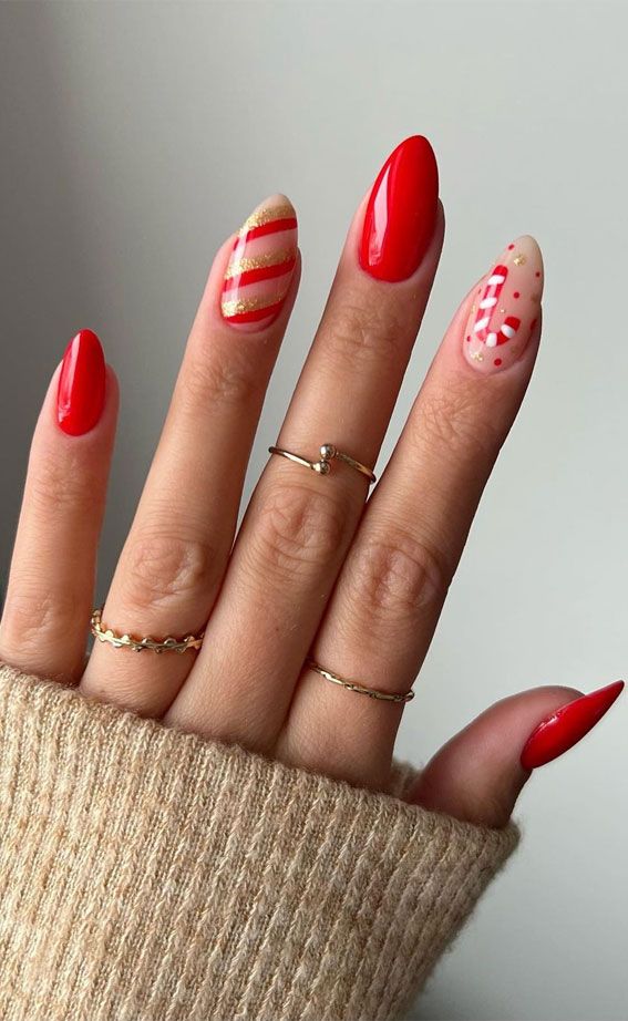Vibrant Candy Cane Stripe and Glitter Vibrant Candy Cane Stripe and Glitter — Christmas Oval Nails 2026