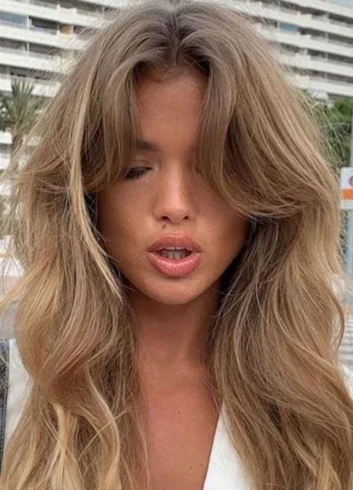 Ash Blonde Collarbone Lob With Curtain Bangs — Winter Hairstyles with Bangs