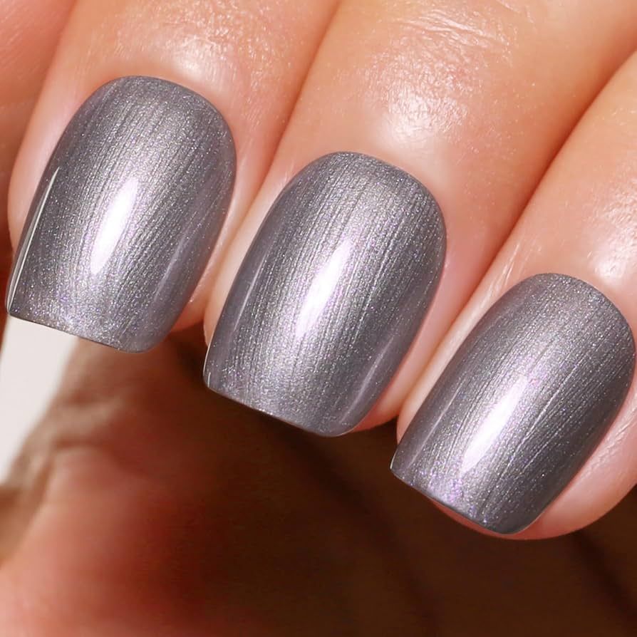 Cool Grey Pearlescent Shimmer Nails Cool Grey Pearlescent Shimmer Nails — Winter Pearl Nails