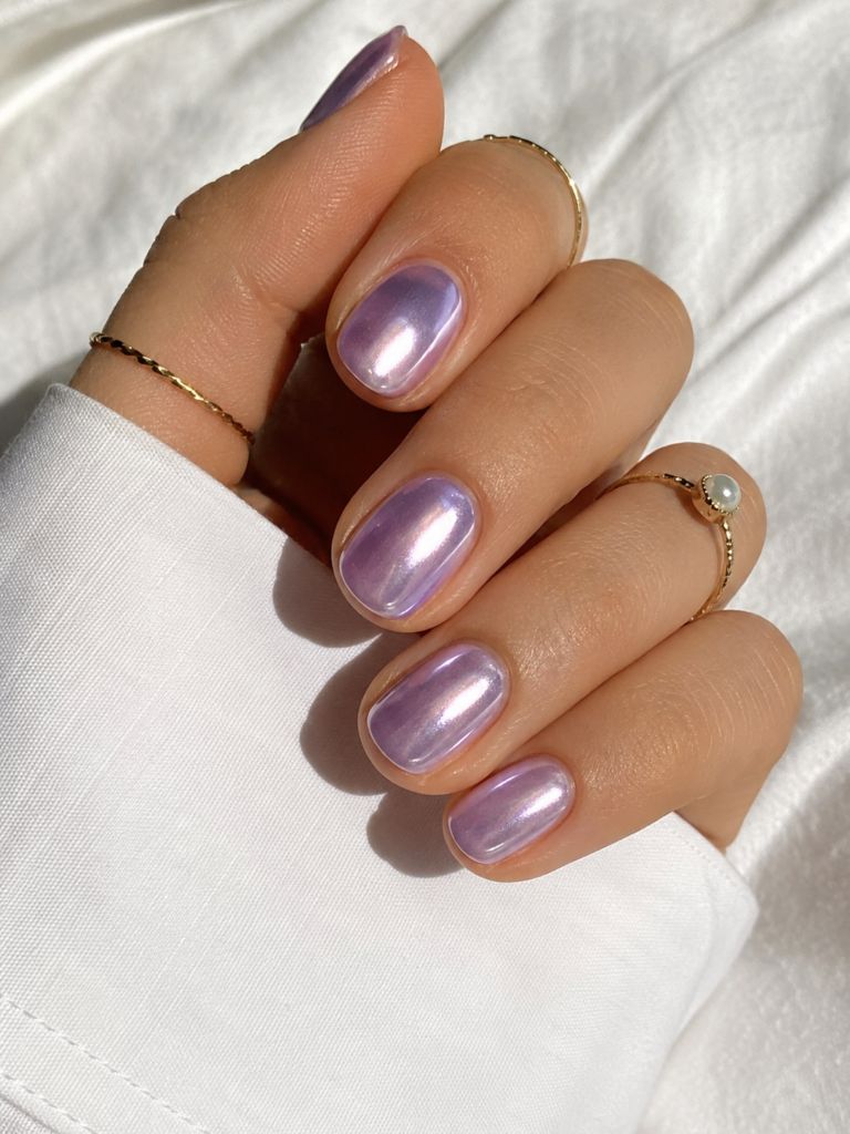Shifting Chrome Lilac Pink Blue Nails Shifting Chrome Lilac Pink Blue Nails — Winter Nail Colors for Short Nails