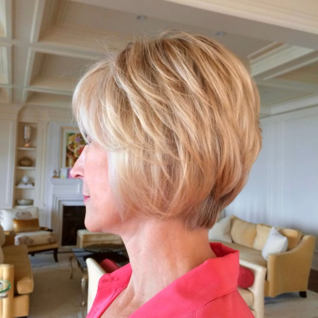 Layered Ash Blonde Bob With Lowlights Layered Ash Blonde Bob With Lowlights — Low Maintenance Winter Hair Colors