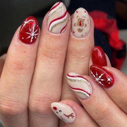 Visual Idea Visual Idea — Short Christmas Nails 2026