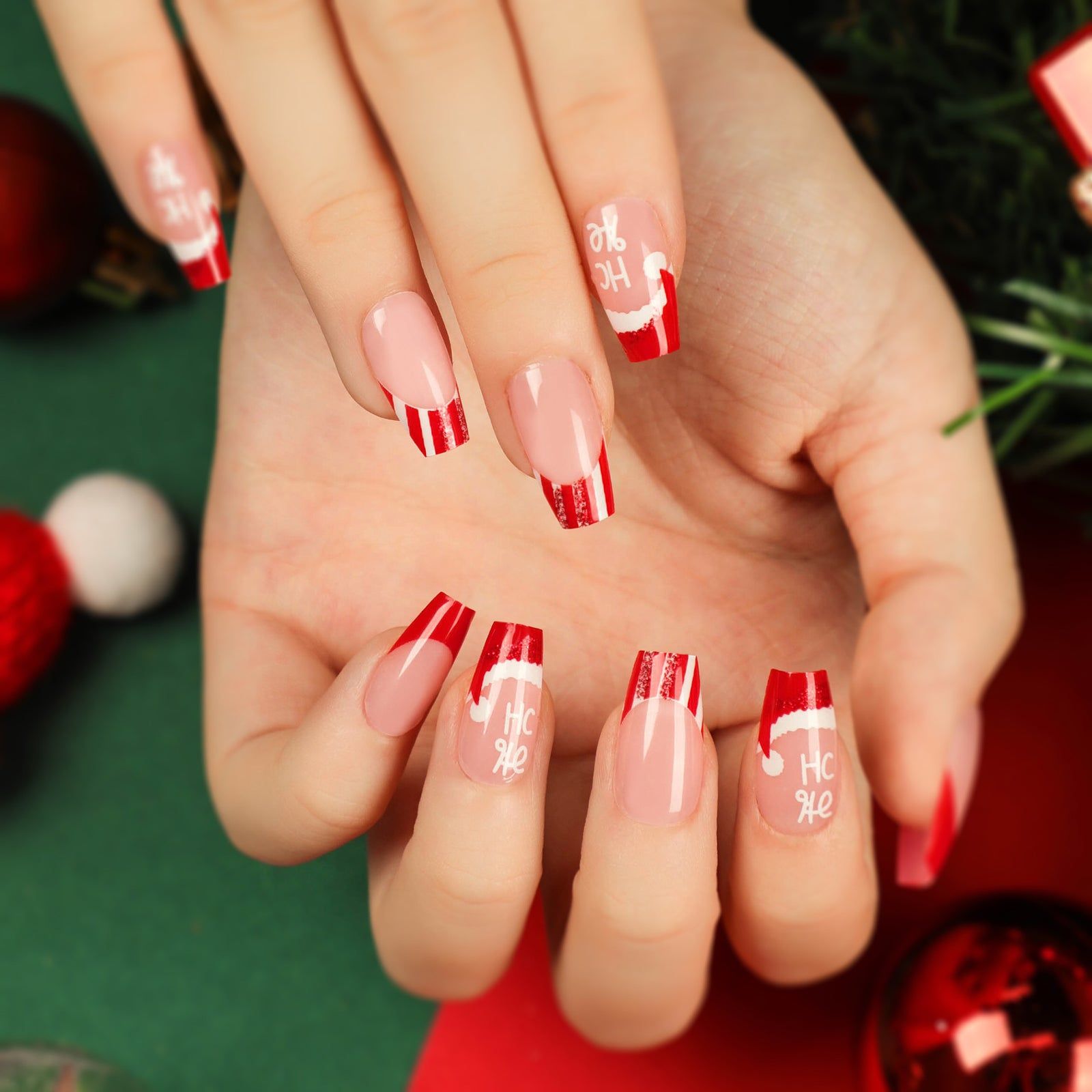 24pcs/Set French Red Christmas Short Coffin Press On Nails – Glowyshe