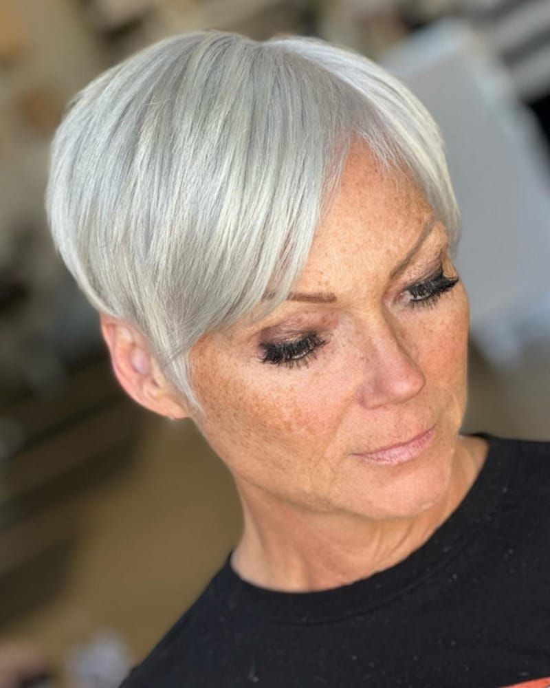 Asymmetric Pixie With Bright Silver Streaks Asymmetric Pixie With Bright Silver Streaks — Gray Blending Highlights