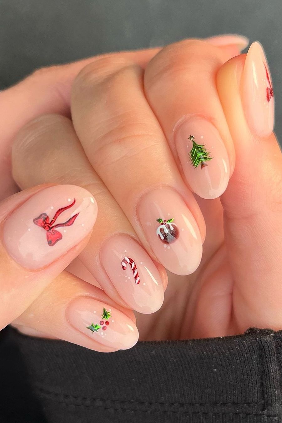 Short Oval Christmas Decal Mix Short Oval Christmas Decal Mix — Winter Birthday Nails