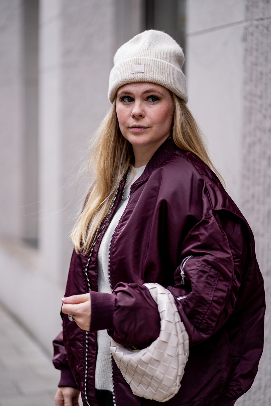 Casual Streetwear Outfit Idea Casual Streetwear Outfit Idea — Burgundy Outfits