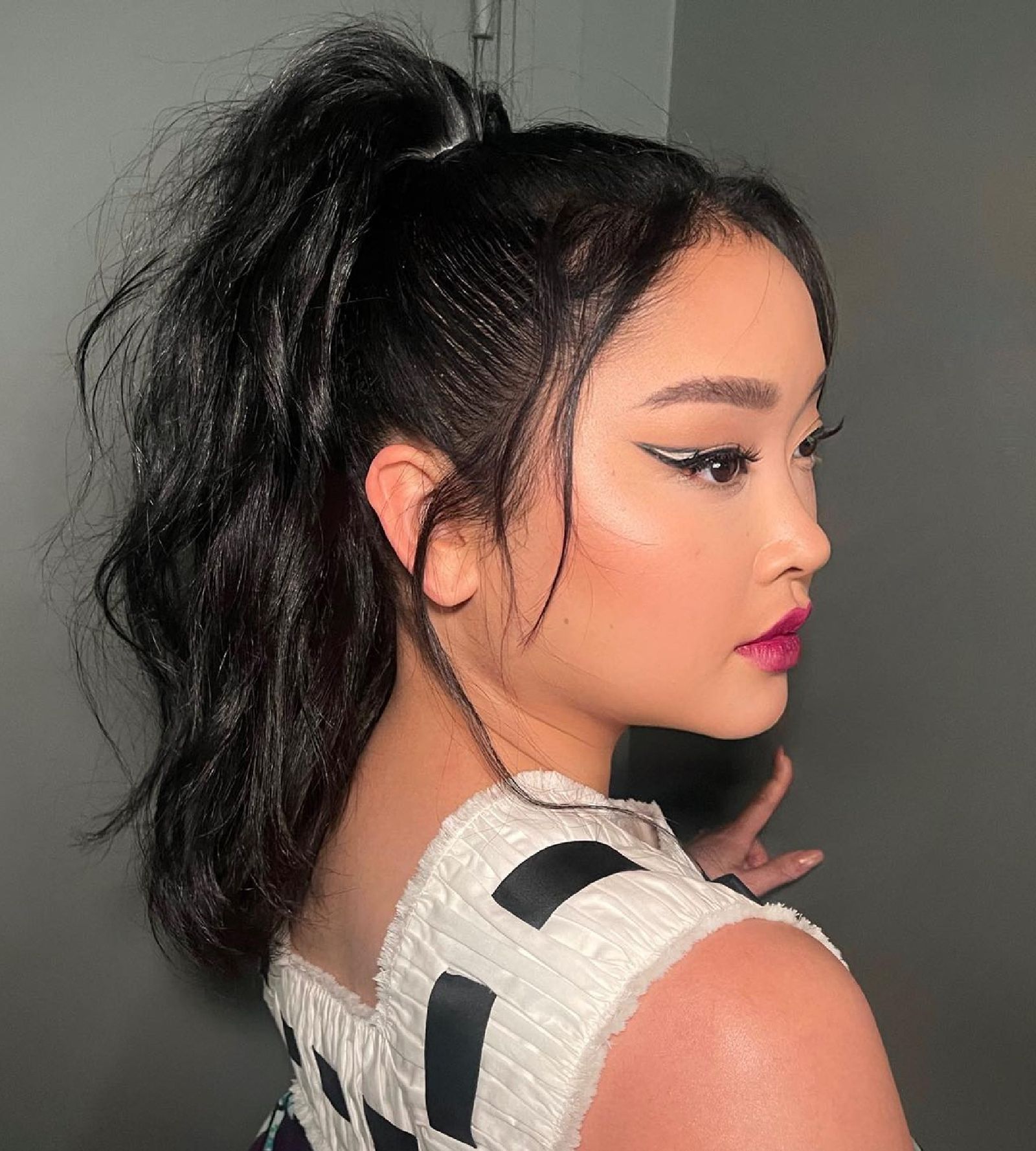 High Ponytail With Textured Strands High Ponytail With Textured Strands — Winter Natural Hairstyles