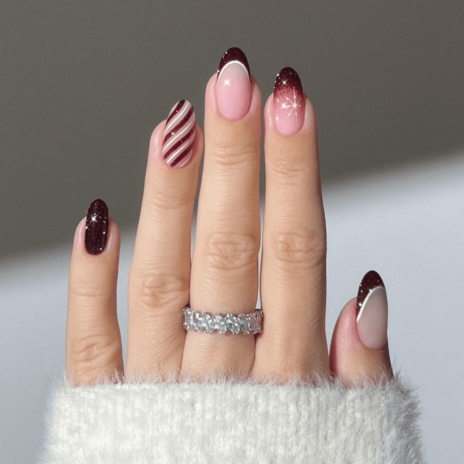 Christmas Festive Visual Idea Christmas Festive Visual Idea — Simple Christmas Nails 2026