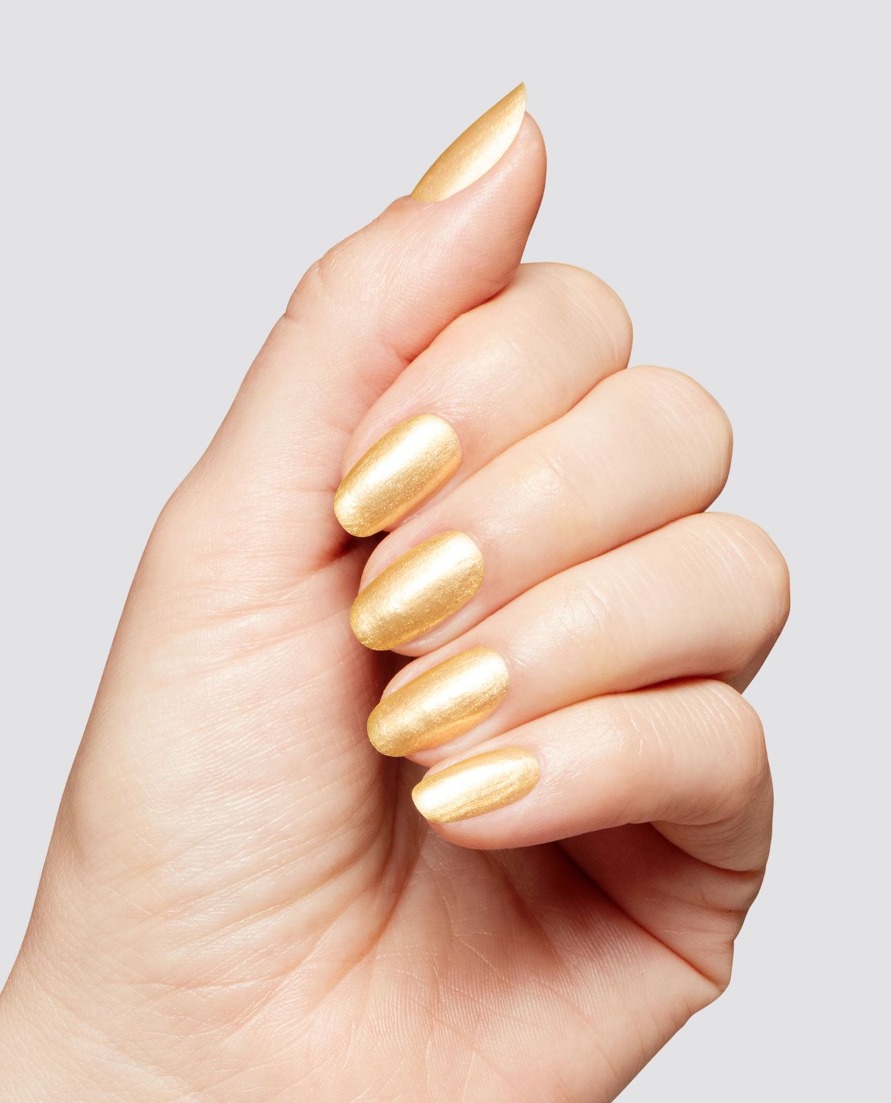 Metallic Visual Idea Metallic Visual Idea — Winter Gold Nails