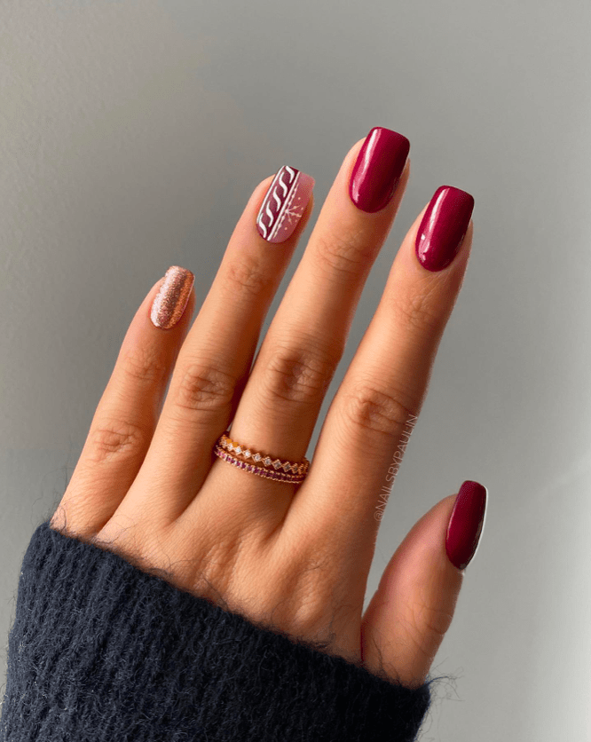 Burgundy Square with Snowflake and Rose Gold Glitter Burgundy Square with Snowflake and Rose Gold Glitter — Burgundy Christmas Nails 2026