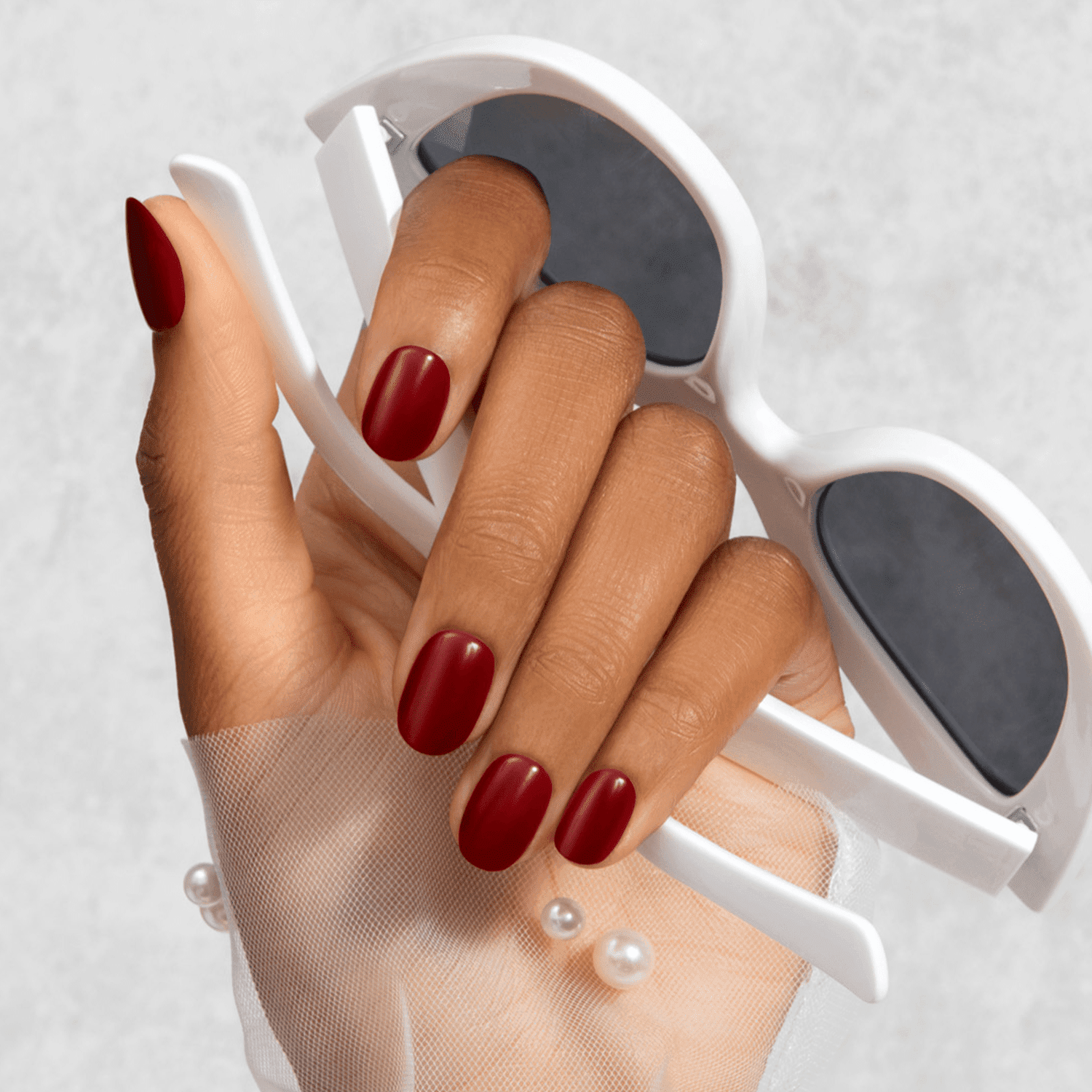 Classic Deep Red Short Oval Nails Classic Deep Red Short Oval Nails — Holiday Nails 2026