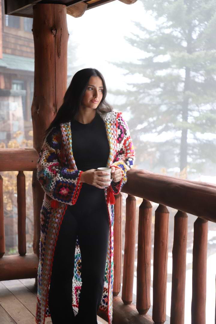 Bohemian Comfort: Crochet Duster and Black Base Bohemian Comfort: Crochet Duster and Black Base — Cabin Trip Outfits