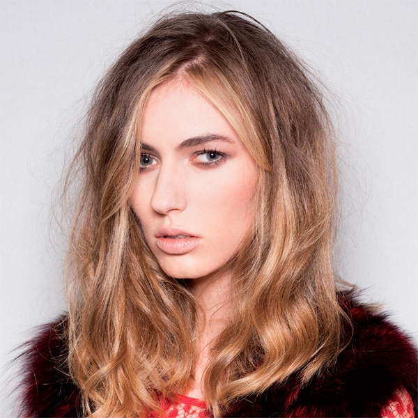 Layered Blowout With Side-Swept Bangs Layered Blowout With Side-Swept Bangs — Cute Winter Hairstyles