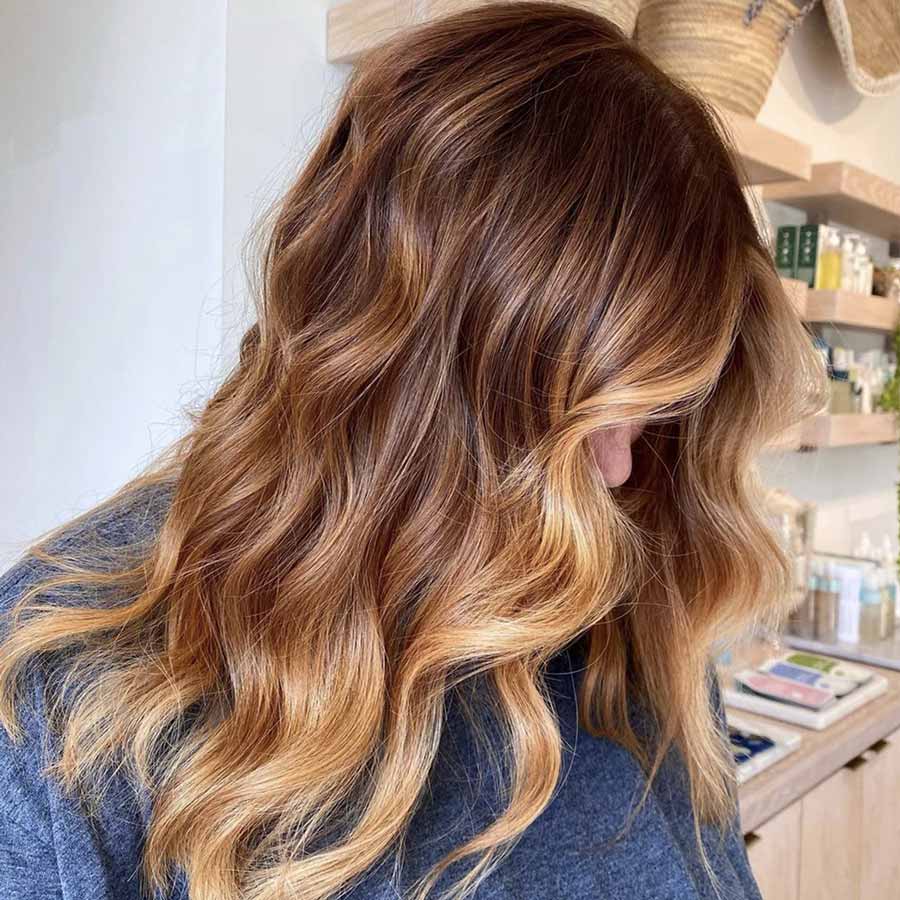 Differenza tra Balayage e Ombré e come distinguere le due tecniche di colorazione