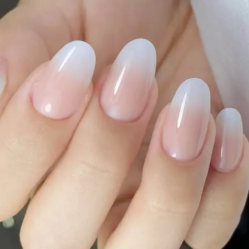 Pale Pink Rhinestone Pearl Oval Nails Pale Pink Rhinestone Pearl Oval Nails — Short Winter Oval Nails
