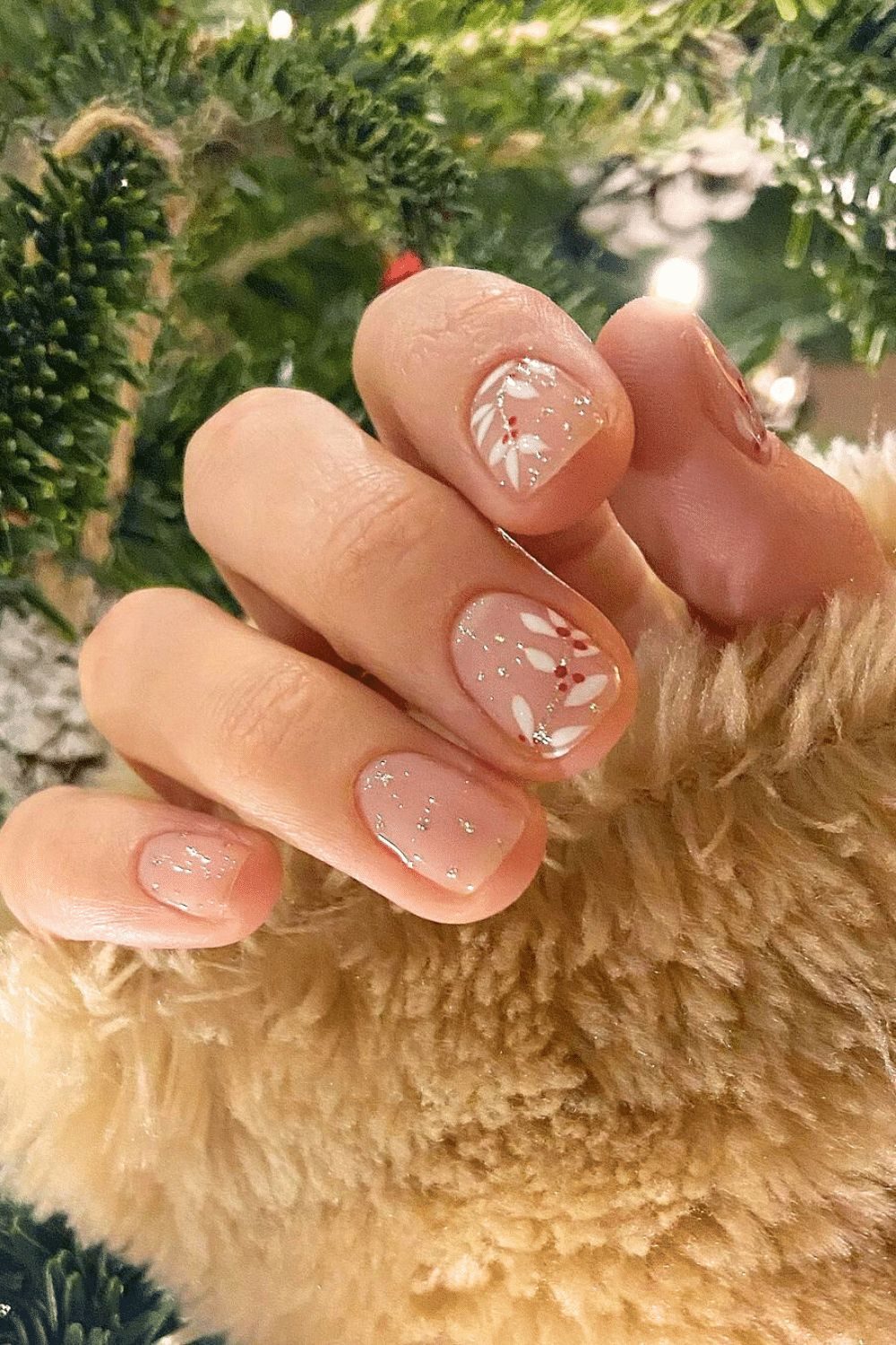 White Pine Branch Berry Nails White Pine Branch Berry Nails — Christmas Nail Designs 2026