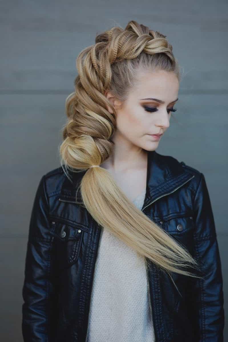 Grey With Blonde Highlights Visual Idea — Winter Protective Hairstyles