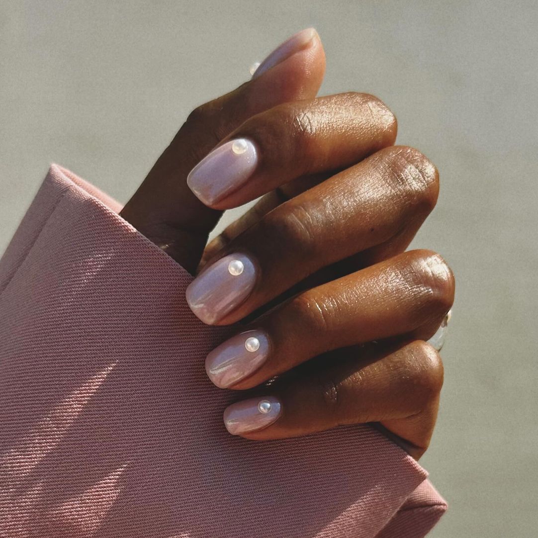 Shimmer Glossy Visual Idea Shimmer Glossy Visual Idea — Winter Wedding Guest Nails