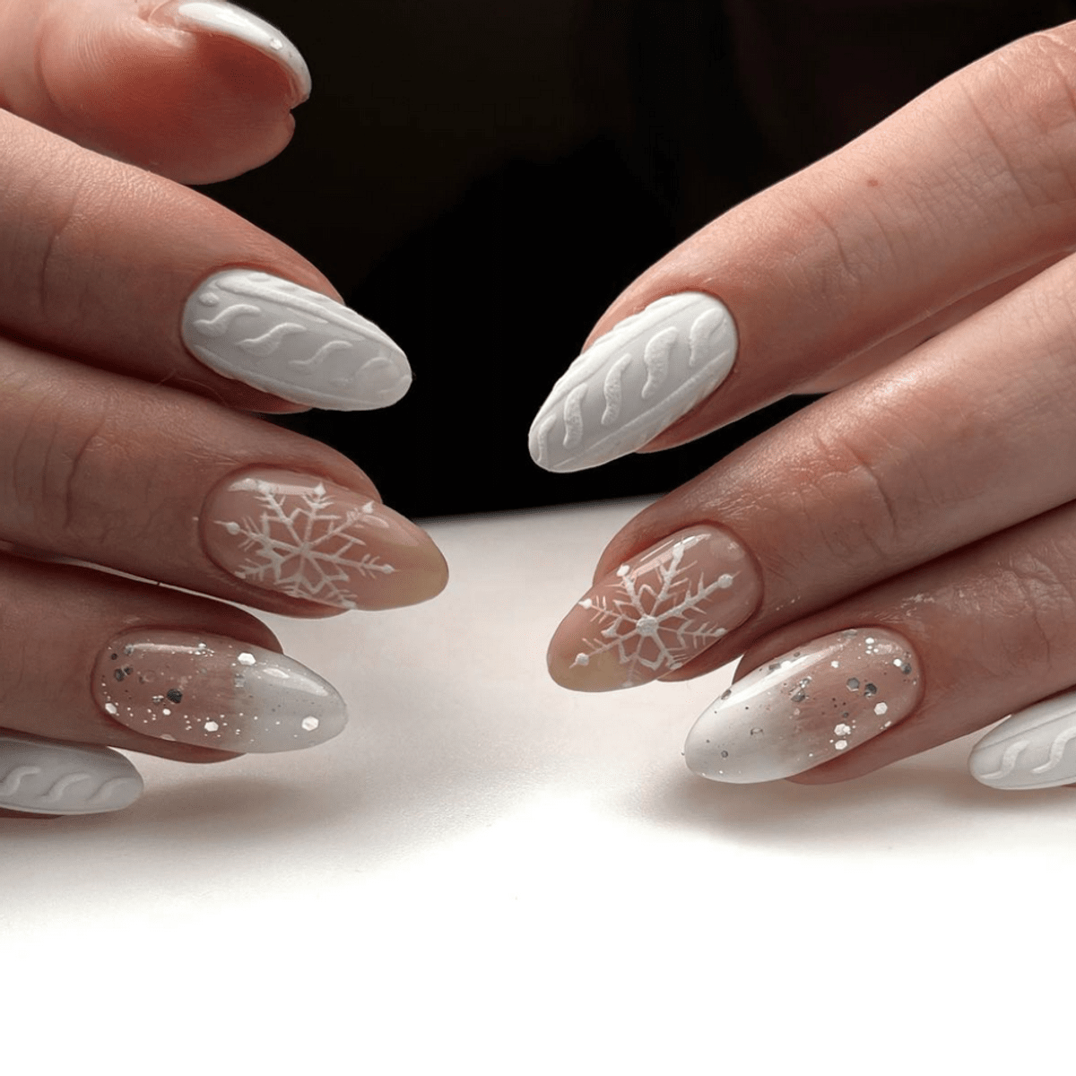 Medium Almond Cable Knit and Snowflakes Medium Almond Cable Knit and Snowflakes — Winter Nail Trends
