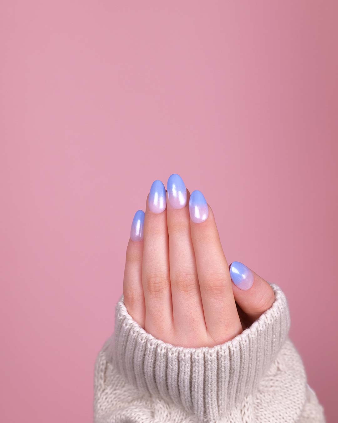 Iridescent Light Blue Oval Nails Iridescent Light Blue Oval Nails — Icy Blue Nails
