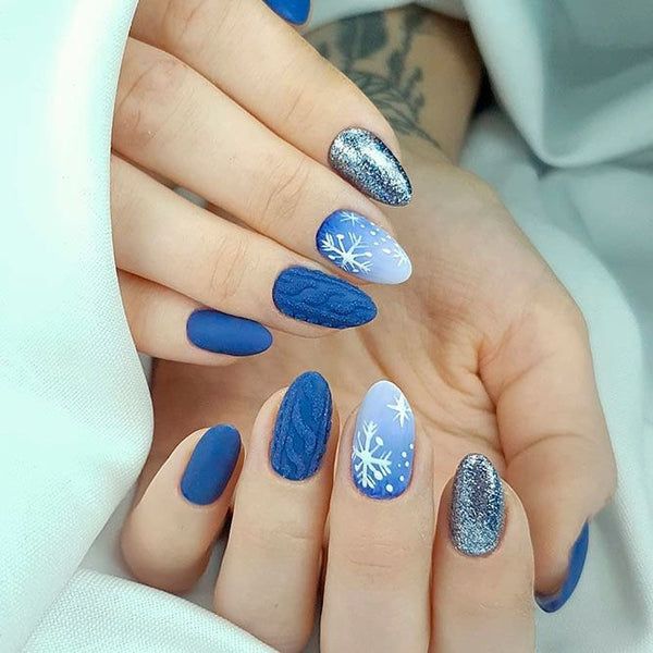 Snowflakes Cable Knit Texture Glitter Visual Idea Snowflakes Cable Knit Texture Glitter Visual Idea — Christmas Nail Designs 2026