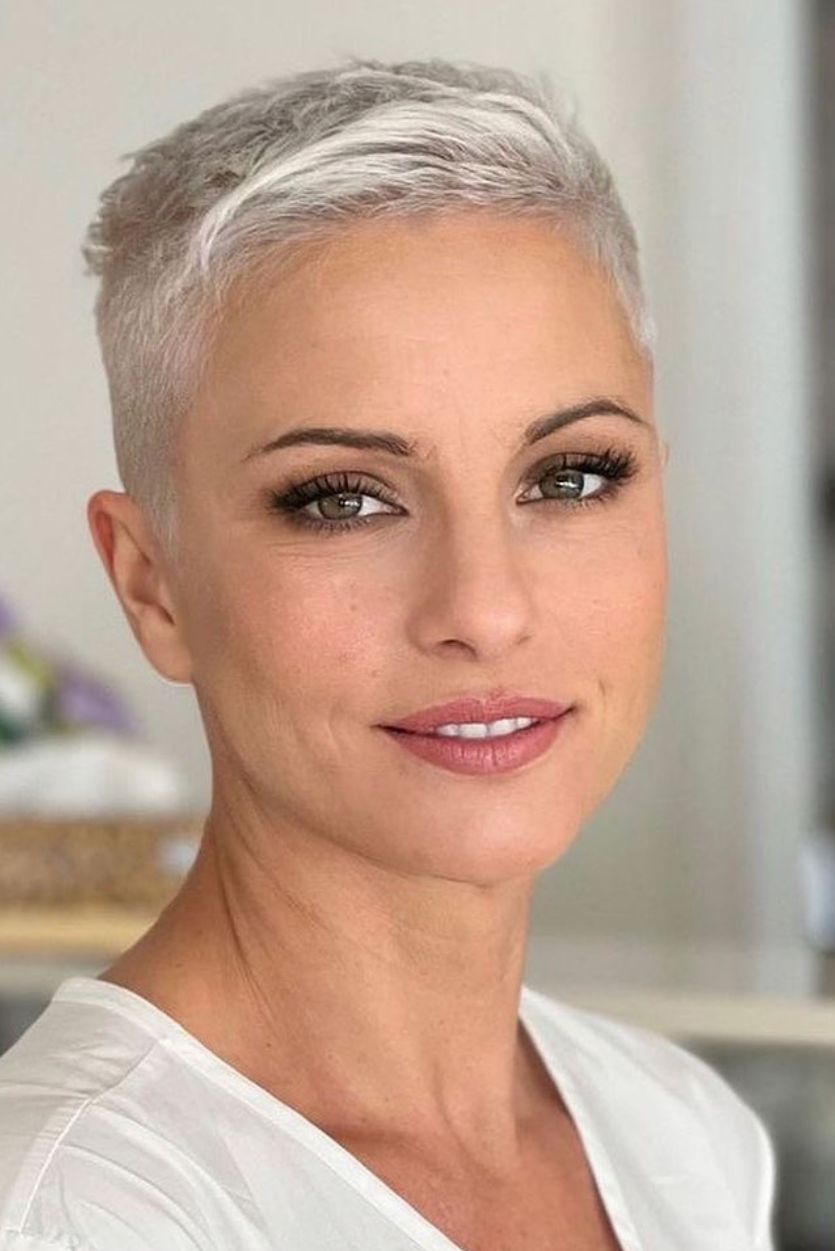 Short Grey Pixie with Highlights — Winter Hairstyles for Women Over 50