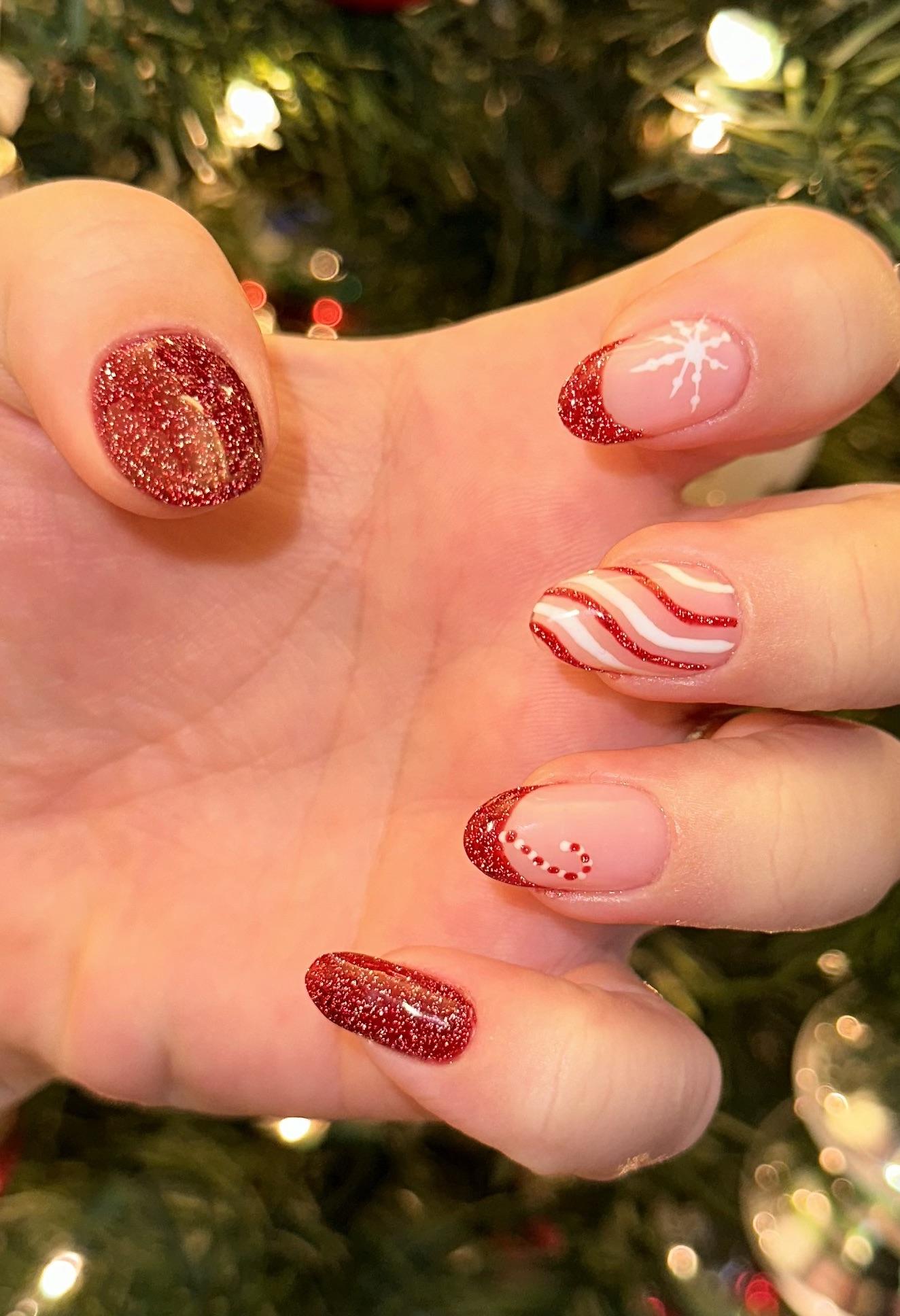 Mixed Shape Gem Wreath Tree Christmas Nails Mixed Shape Gem Wreath Tree Christmas Nails — Christmas Gel X Nails 2026