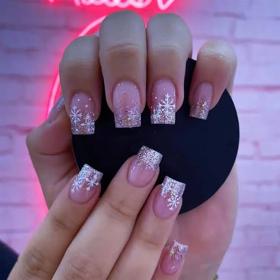 Glossy With Glitter Visual Idea Glossy With Glitter Visual Idea — New Years Square Nails 2027
