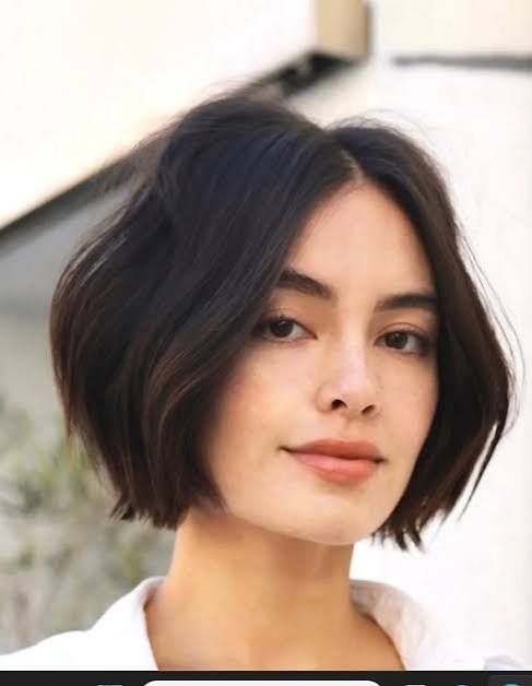 Angled Honey Blonde Bob Angled Honey Blonde Bob — Winter Haircuts for Heart Shaped Faces