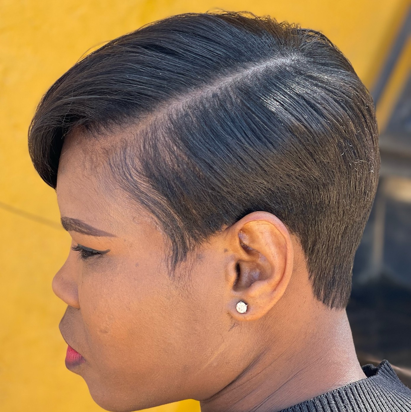 Short Layered Cut With Textured Layers Short Layered Cut With Textured Layers — Winter Haircuts for Black Women